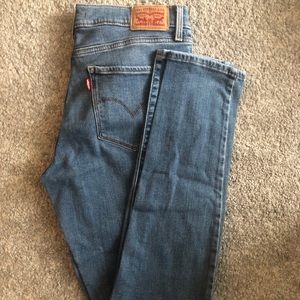 Levi’s - 311 Shaping Skinny